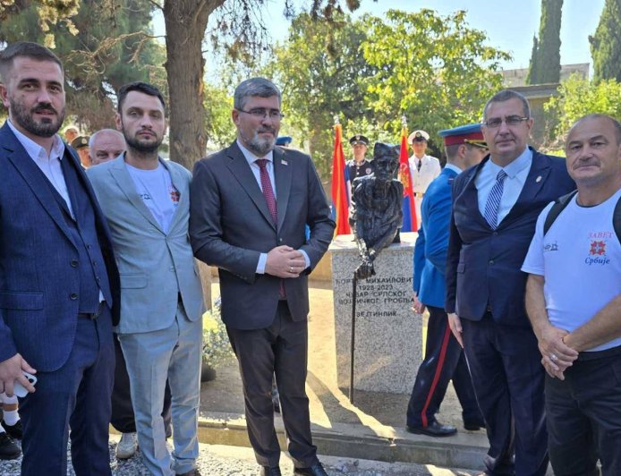 Свечано откривање спомен бисте деда Ђорђа на Зејтинлику: Очување сећања и јединства генерација