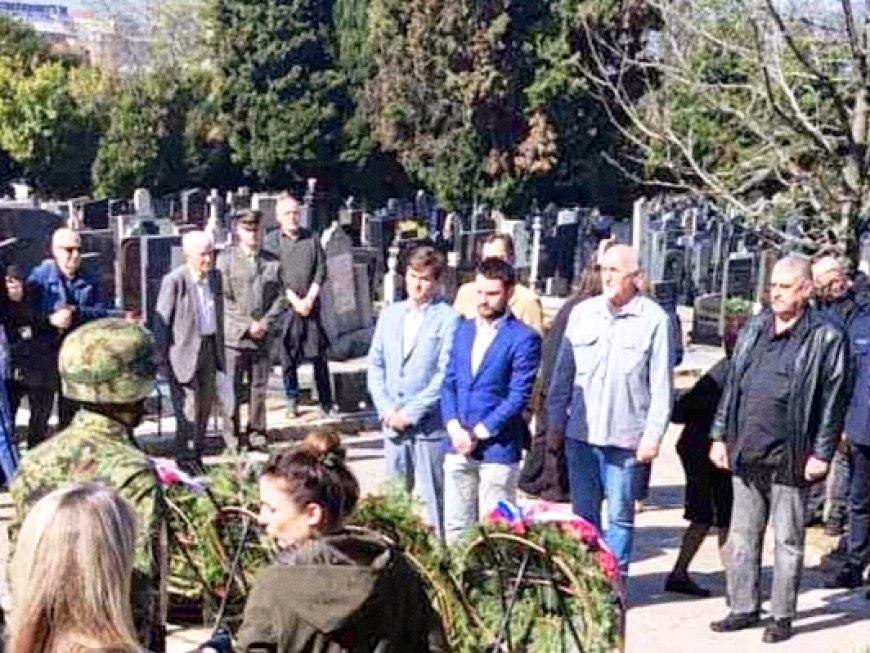 ДЕЛЕГАЦИЈА ЗАЈЕДНИЦЕ ВЕТЕРАНА СРБИЈЕ ОДАЛА ПОЧАСТ ЖРТВАМА 6. АПРИЛА